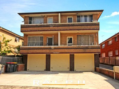 1 / 64 Colin Street, Lakemba