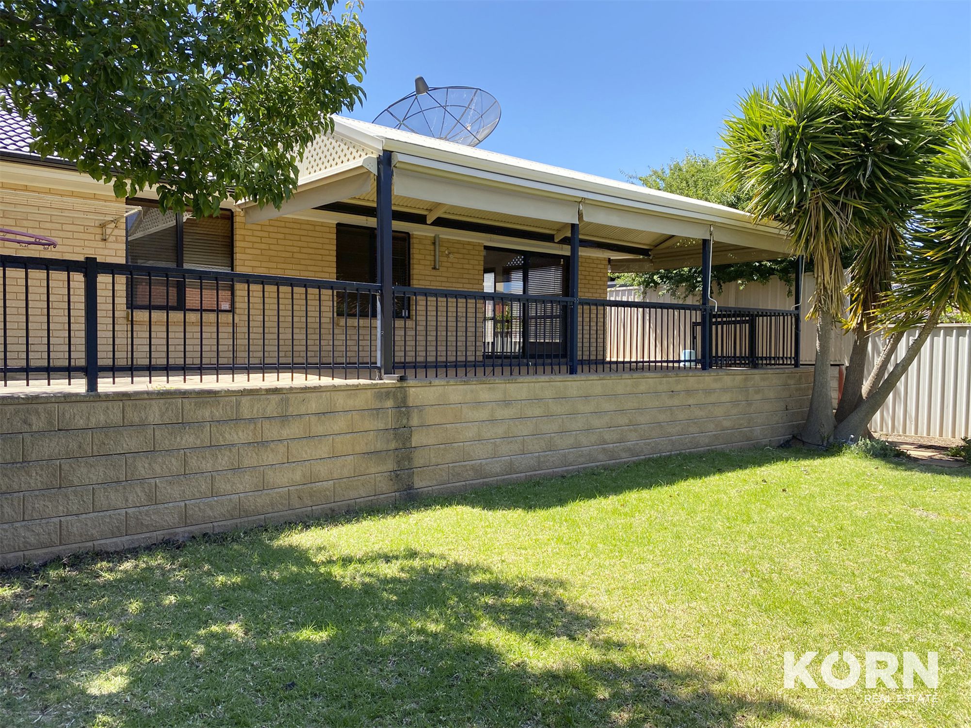 12 Russell Street, Magill