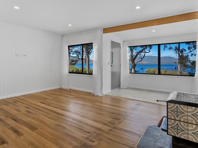 4946 Channel Highway, Gordon