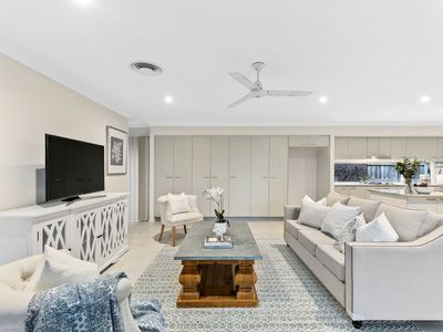 53 Torrens Crescent, Wakerley