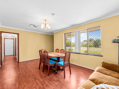 11 View Avenue, Langford