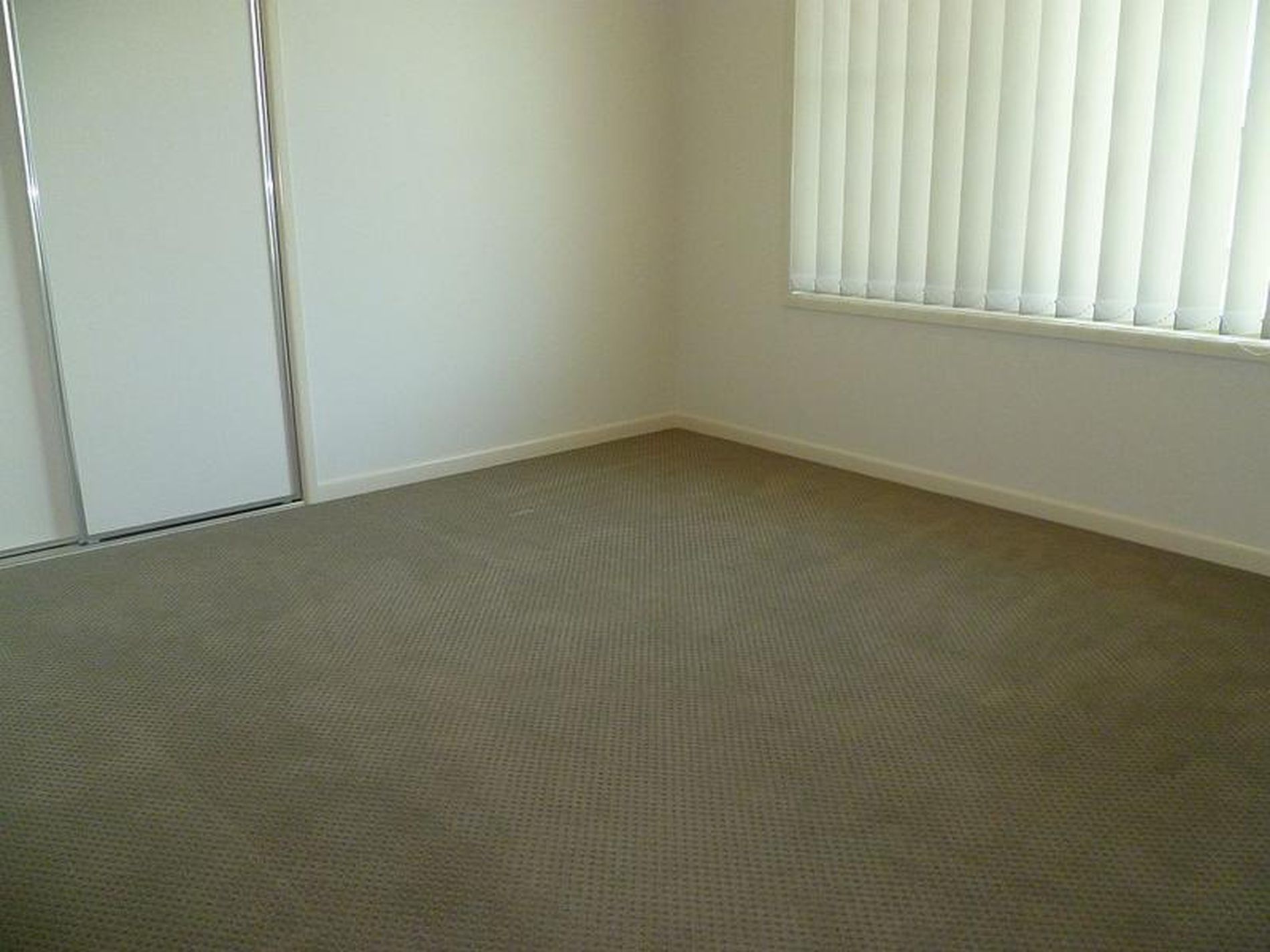 9 Eagle Rd, Woodgate