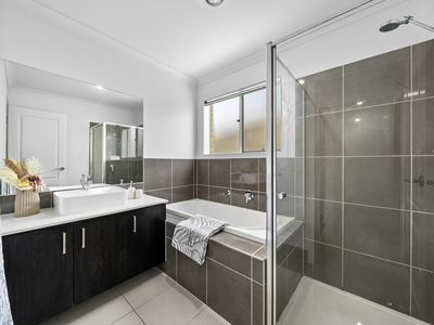 14 Aspen Street, Pakenham