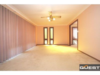 1 / 11 De Witt Street, Bankstown