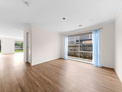 9 Sirens Place, Hallam