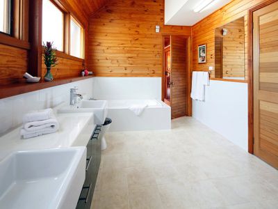 107 Old Bass Highway, Wynyard