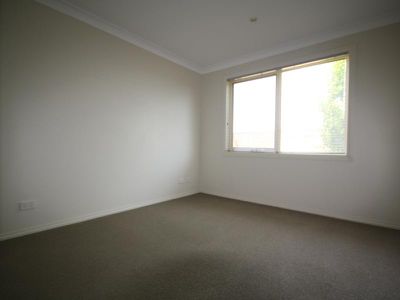 2 / 1 Moore Court, Wynyard