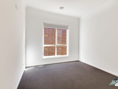 2 / 55 Walls Road, Werribee
