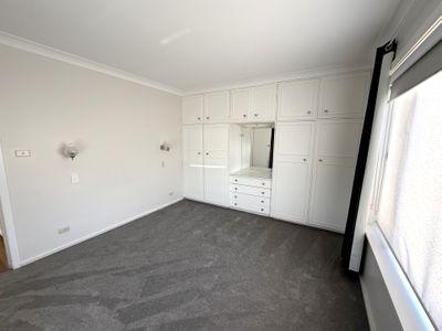 40 Ross Crescent, Griffith