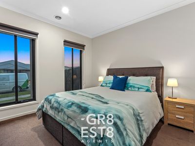 6 Glasson way, Cranbourne West
