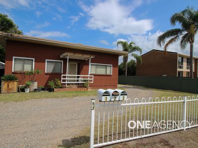 2 / 64 Windang Road, Primbee