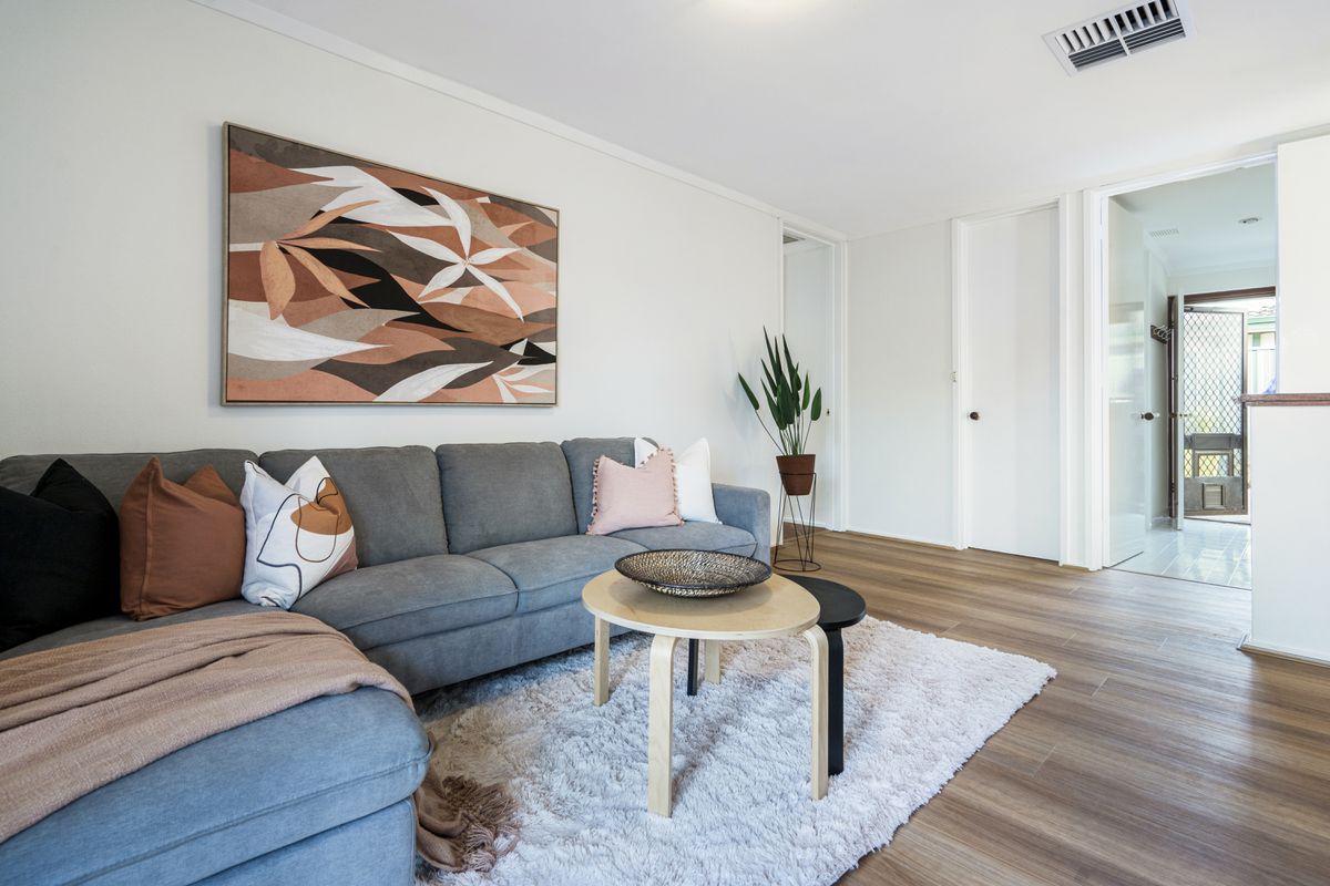 33 Riga Crescent, Willetton