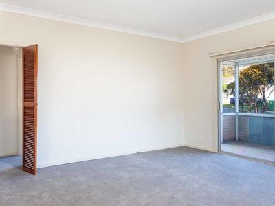 2 Fifth Avenue, Toukley