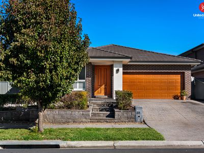 48 Oaklands Circuit, Gregory Hills
