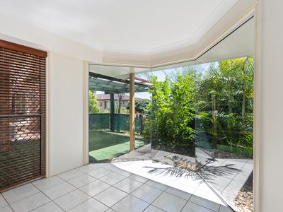15 / 70 Delfin Drive, Macgregor