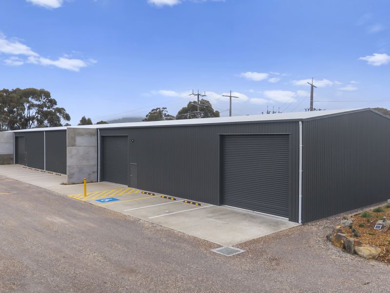 6 PEARCE STREET, Seymour