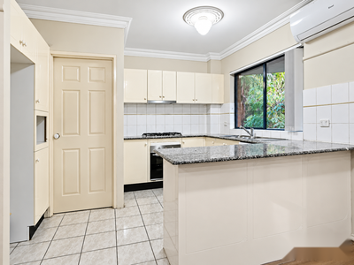 4 / 14 Queens Road, Westmead