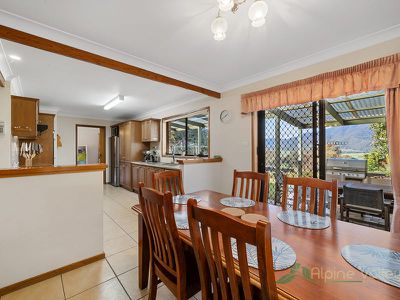 14 Allamar Court, Tawonga South