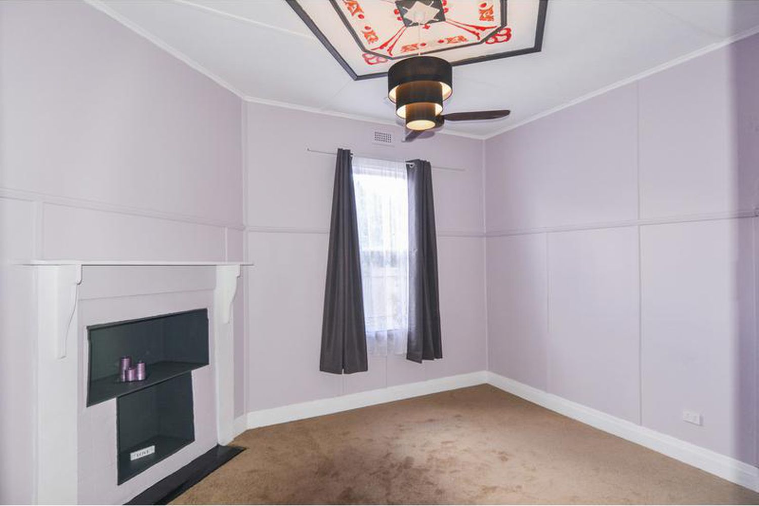 4 Lynott Street, Horsham