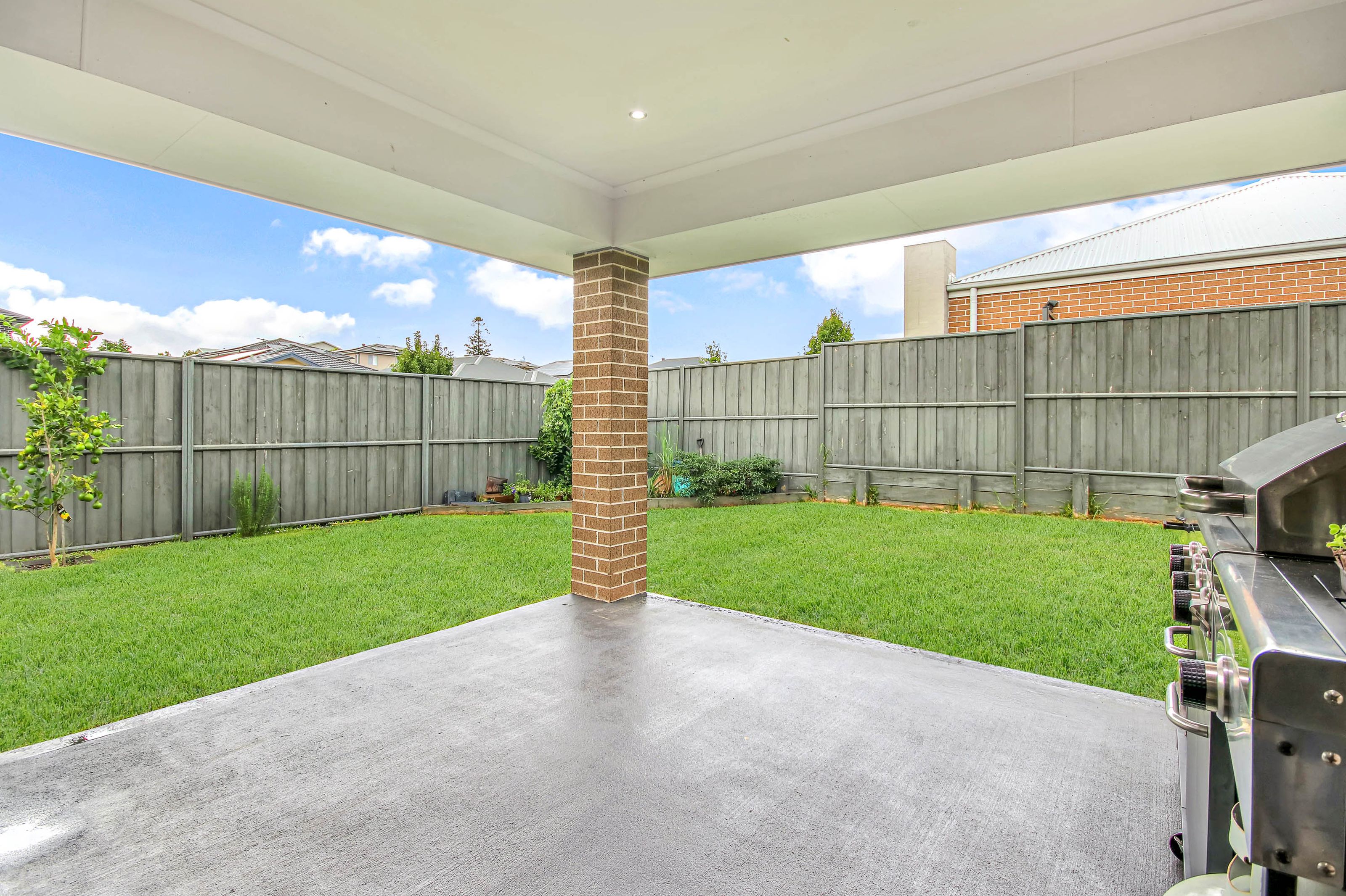 22 Barnea Avenue, CADDENS