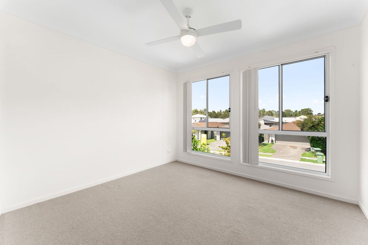 4 Larcom Crescent, Redbank Plains