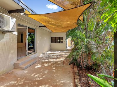 6 Sundew Court, Karama