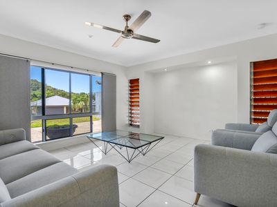 25 Rainbow Street, Kanimbla