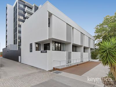 1 / 5 Kingsway Place, Townsville City