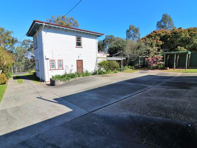 51 The Esplanade, Seymour