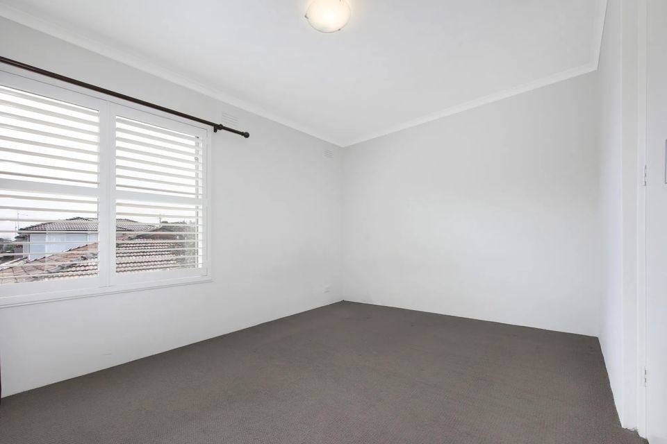 5 / 7 Burns Avenue, Clayton South