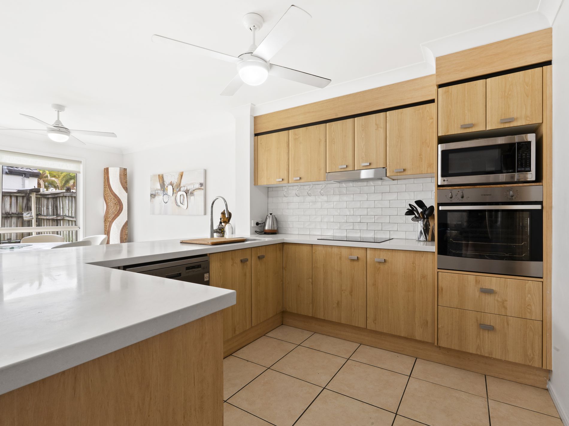 71 / 88-98 Limetree Parade, Runaway Bay