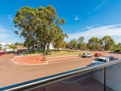 3 / 42 McLarty Ave, Joondalup