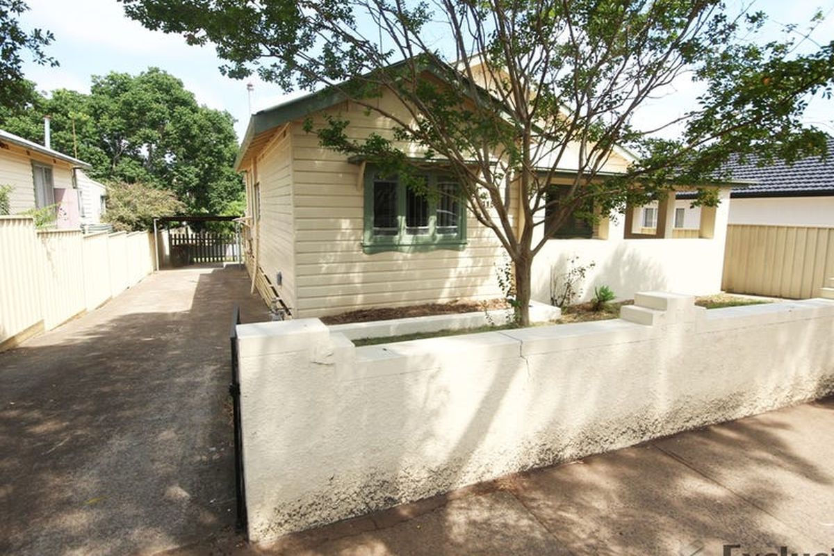 115 Park Road, Auburn