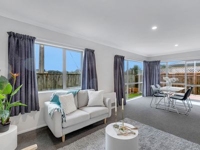 13 Pohutukawa Grove, Titahi Bay