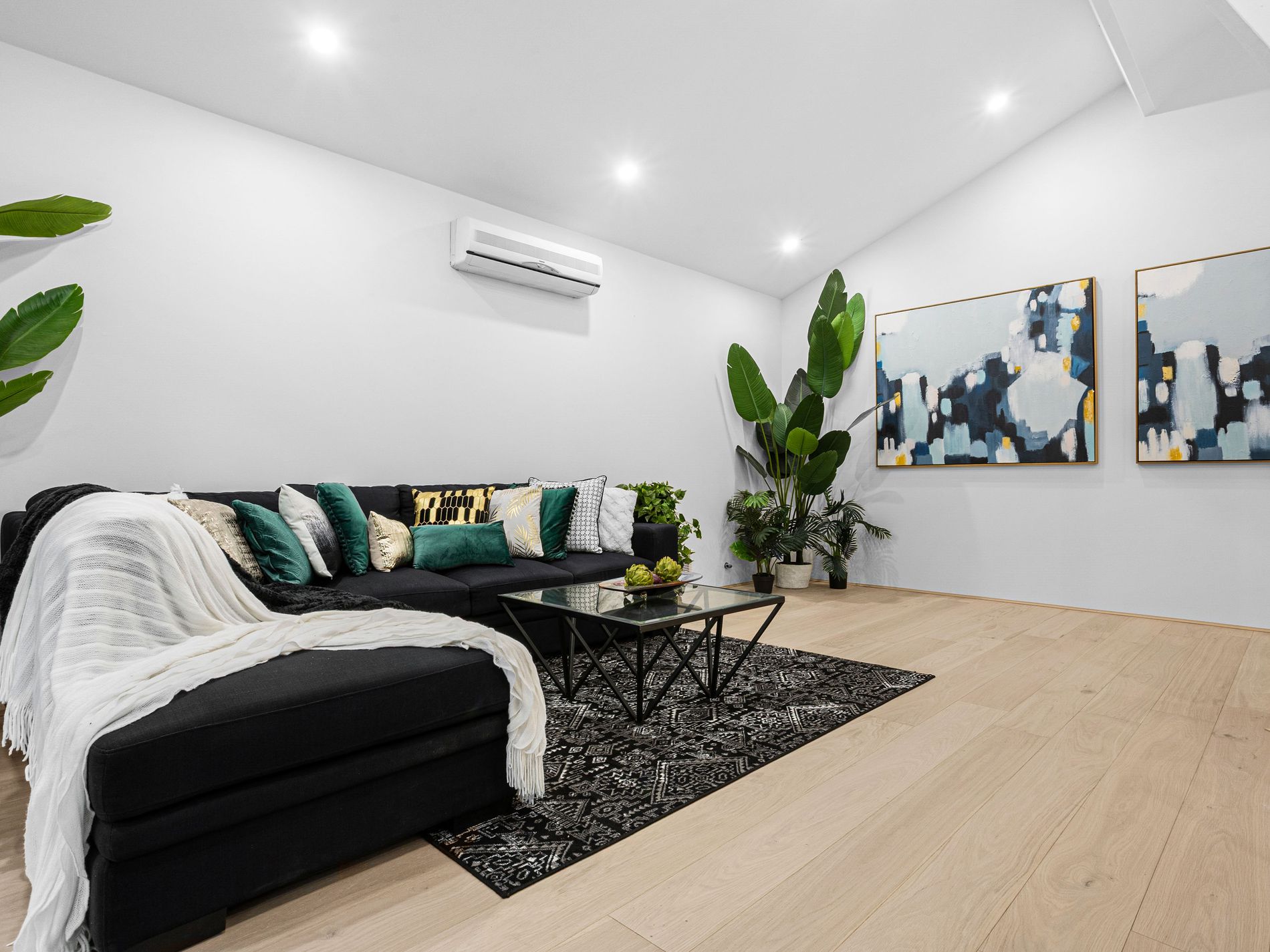 15 Kirwan Way, Winthrop