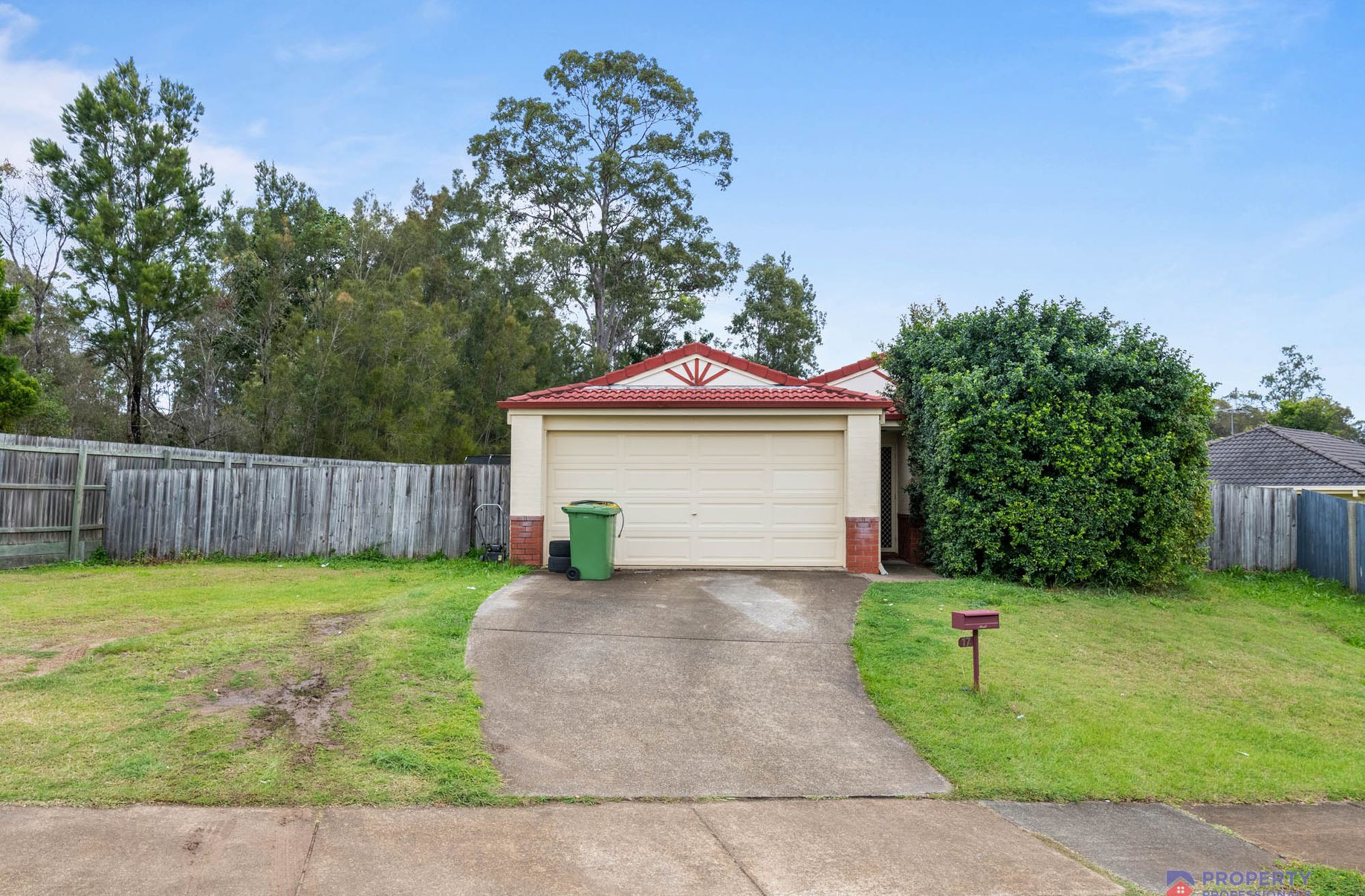 17 Mair Drive, Redbank Oxbridge Global Real Estate, Finance & Projects