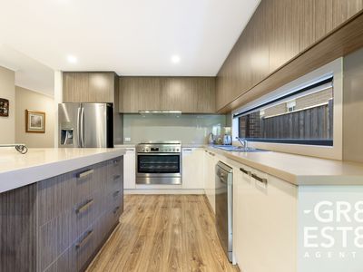 23 Nagle Crescent, Cranbourne West