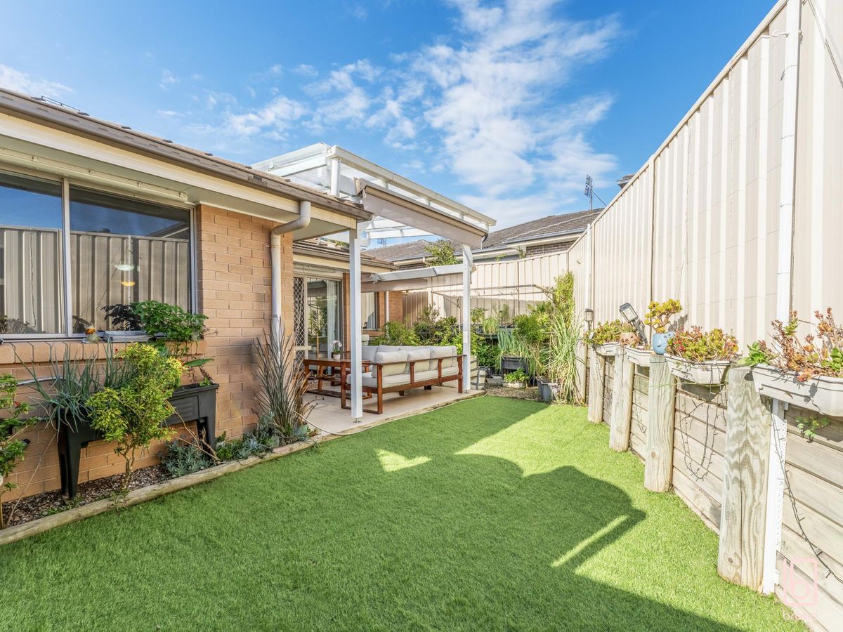 2 / 29 Dahlia Avenue, Hamlyn Terrace