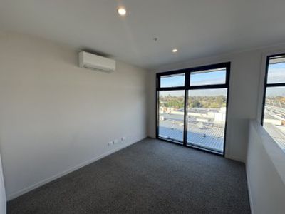 402a / 51 Johnson Street, Reservoir