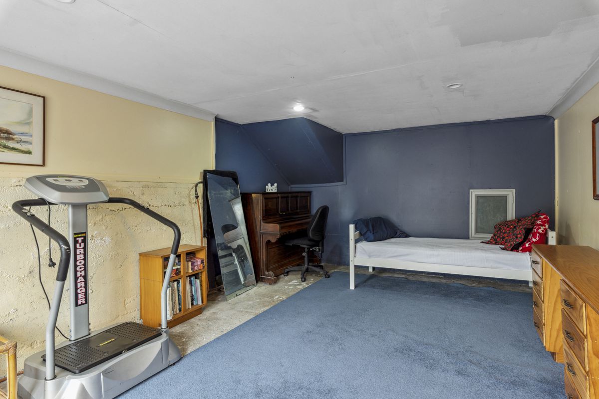 33 Ocean Road, Paraparaumu Beach