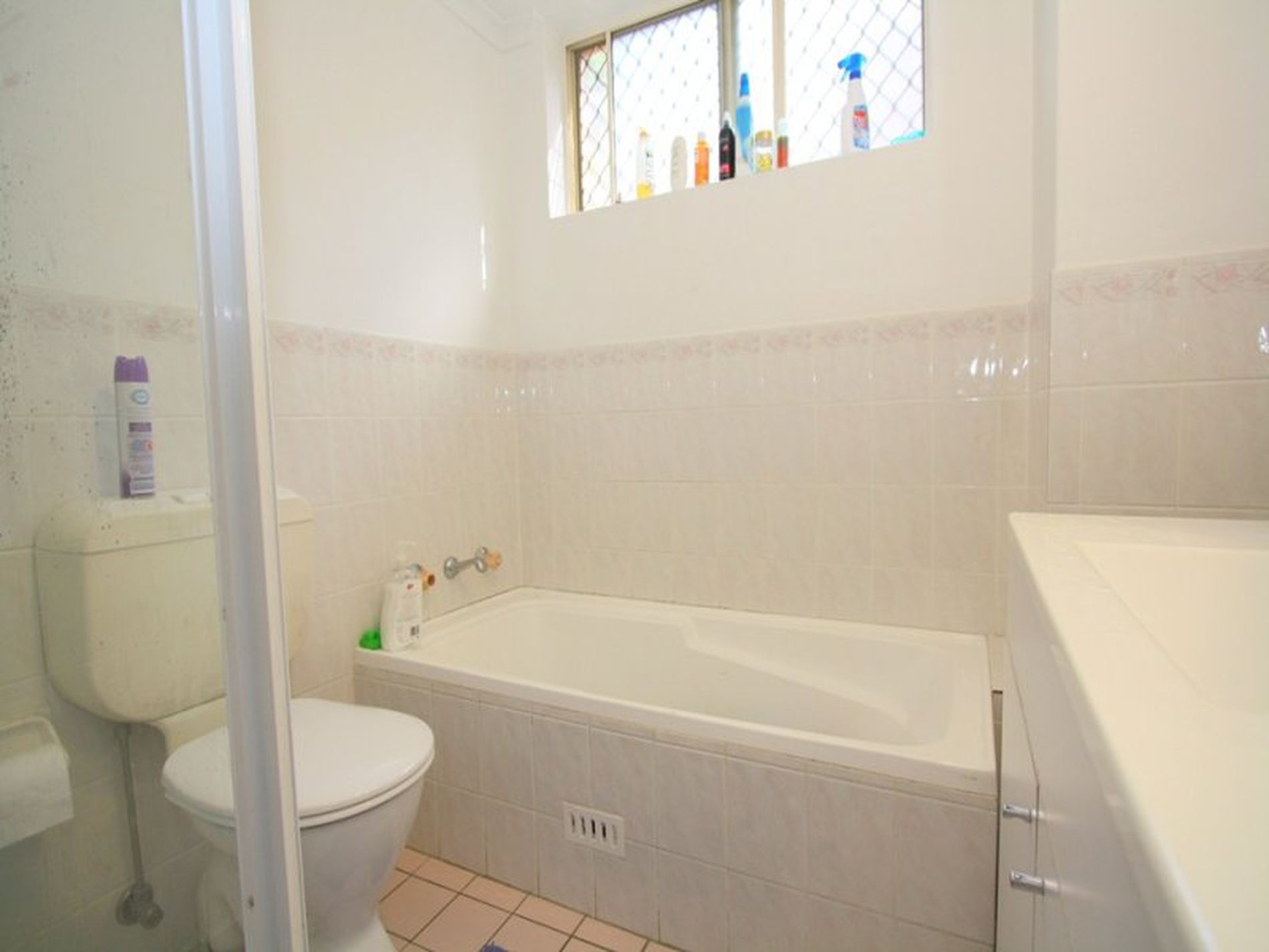 6 / 18 Weigand Avenue, Bankstown