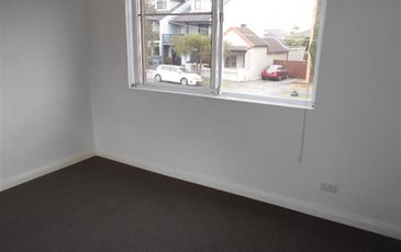 1 / 50 Universal St, Eastlakes