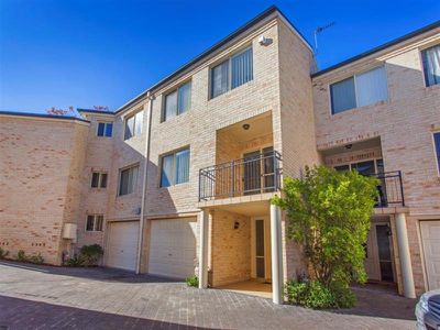 3 / 49 Gipps St, Wollongong