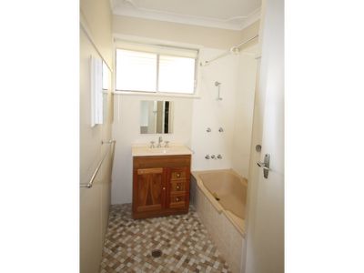 19-21 Golden Highway, Merriwa
