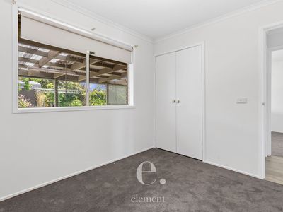 8 Trenton Parade, St Albans Park