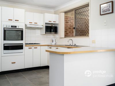 26 Woburn Abbey, Wattle Grove