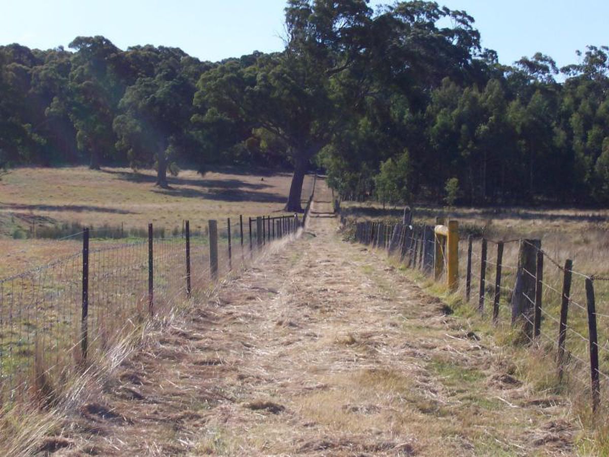 CA 2E OLD MELBOURNE ROAD, Gordon