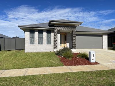 46 Evesham Circuit, Tamworth