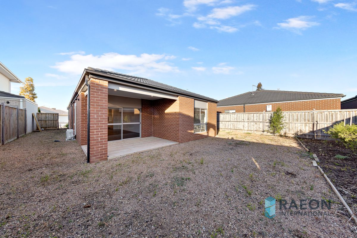 11 Course Street, Mambourin