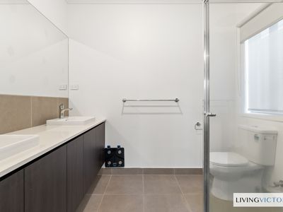 9 Journey Drive, Fraser Rise